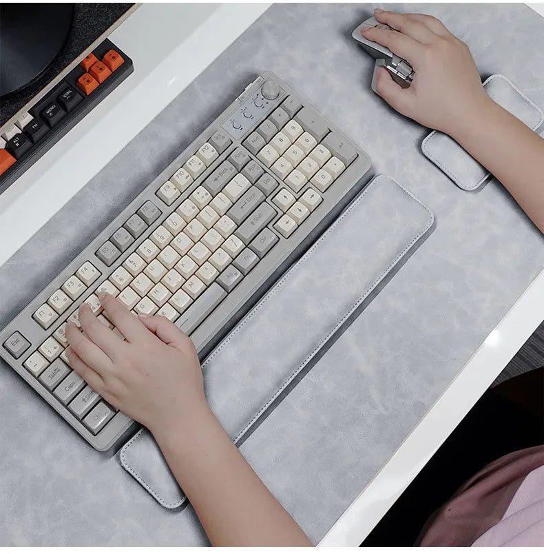Crazy Horse Leather Mouse Pad & Wrist Rest Set – 3-Piece